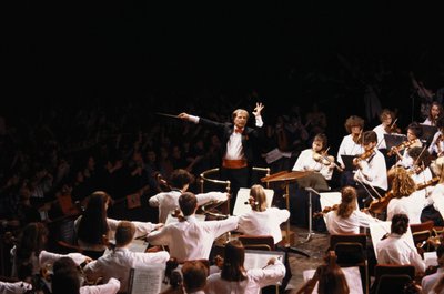 Antony Hopkins Conducting by Unknown
